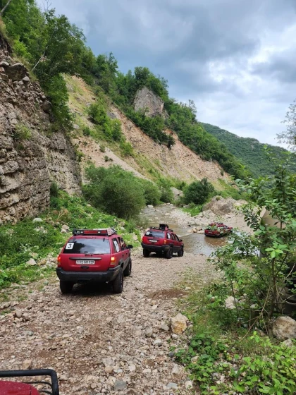 One-Day Jeep Tour: Garni & Geghard